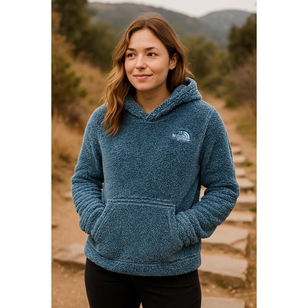 The North Face Women’s M Blue Sherpa Fleece Hoodie Pullover Soft Warm